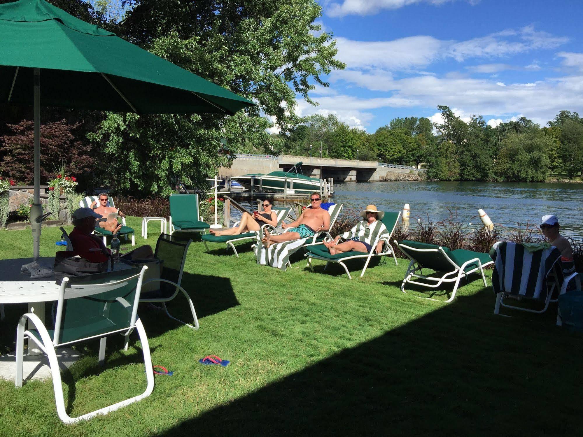 Lake George Boathouse Waterfront Lodging Bolton Landing Eksteriør billede